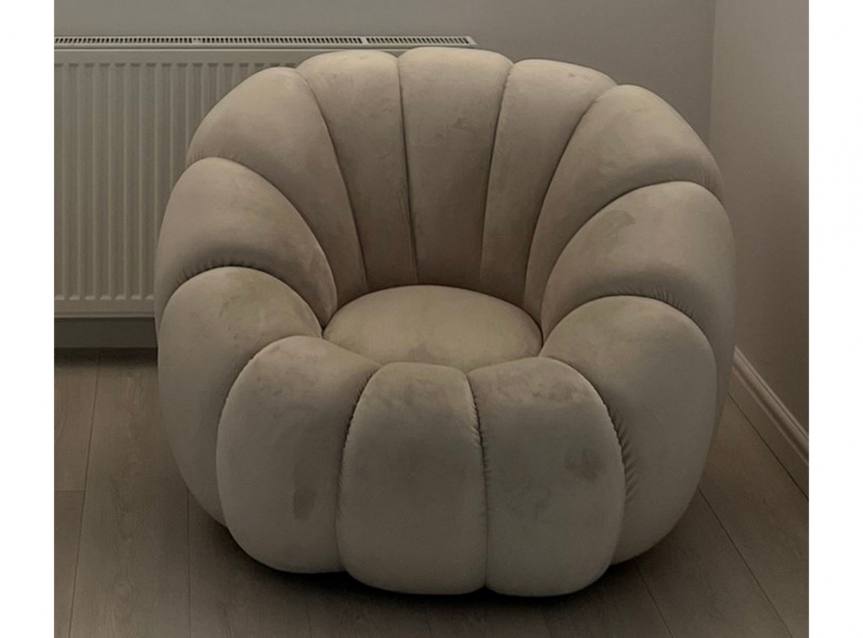 CHAIR 1